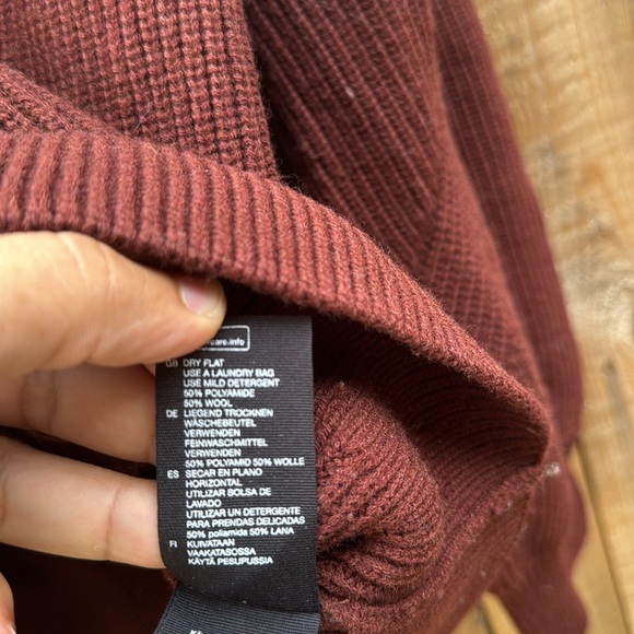 & Other Stories Rich Burgundy Turtleneck Sweater - Picture 5 of 6